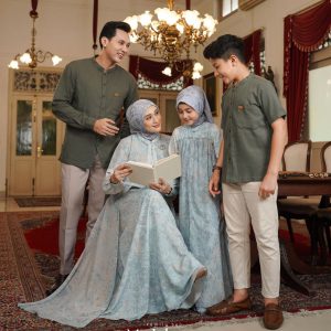 SARIMBIT KELUARGA NADHEERA MADAHARSA SEASALT