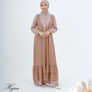 [BUNDLE] NIBRAS HYRA-GAMIS-GINGERBREAD-#XXL + NIBRAS HIJAB BIHRIA SCARVES WHITE