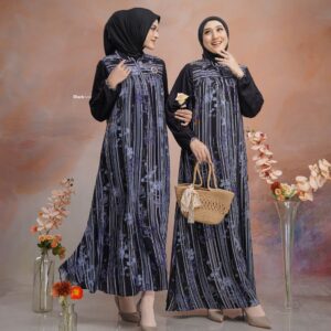 [BUNDLE] NADHEERA MAULY-MIDIDRESS-BLACK-#XL + NIBRAS HIJAB BIHRIA SCARVES BLACK