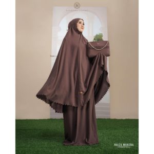 NADHEERA NAIZA MUKENA