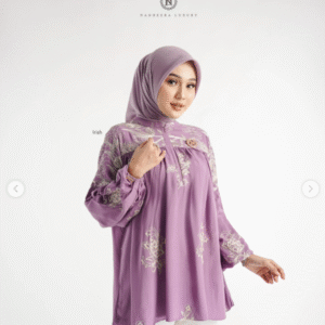 [Mix & Match] NADHEERA MALAYYA-BLOUSE-IRISH-#L + NIBRAS HIJAB DIAMOND PASHMINA LAVENDER - Paket Stylish: Blouse & Hijab Serasi