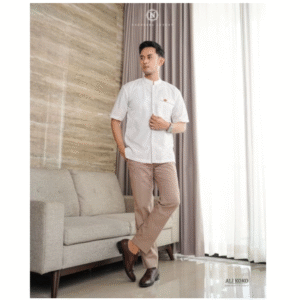 [Random] NADHEERA ALI KOKO SHORT CELERY GREEN #L + SEPLY ARABESQUE 02 REGULER - Paket Jumatan: Sarung & Koko, Siap ke Masjid!