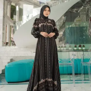 GAMIS DEWASA NADHEERA RAYANIA BLACK
